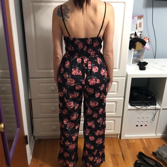 Band of Gypsies Floral Jumpsuit - Picture 4 of 8